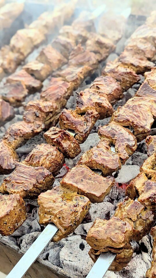 So excited to be bringing a new treat out to farmers market tonight! Ever since trying out our new steak kabobs, we wake up dreaming about the mouth watering taste, we just can't get enough! 🔥

We look forward to sharing it with you tonight @downtownslofarmersmarket 

#deliciousfood #steakmedalions #persianfood #persiankabob #chengakabob #steakkabob #eatlocal #supportlocal #enjoyslo #slocal #visitslo #travelslo